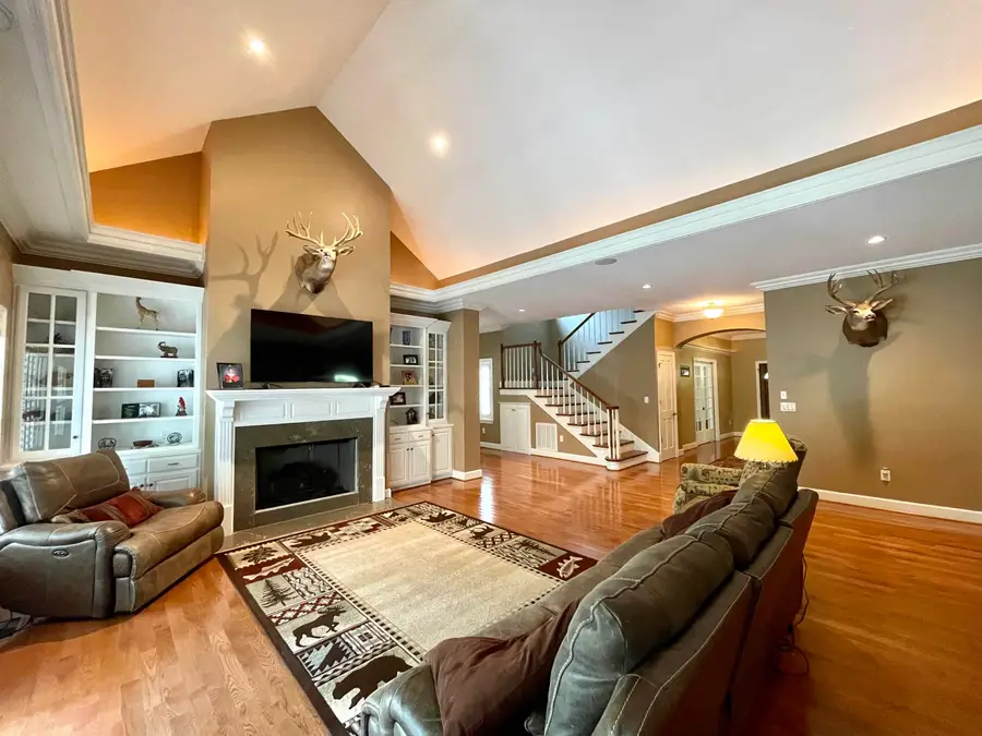 157 N Spring Street, Melbourne, AR 72556 - #3