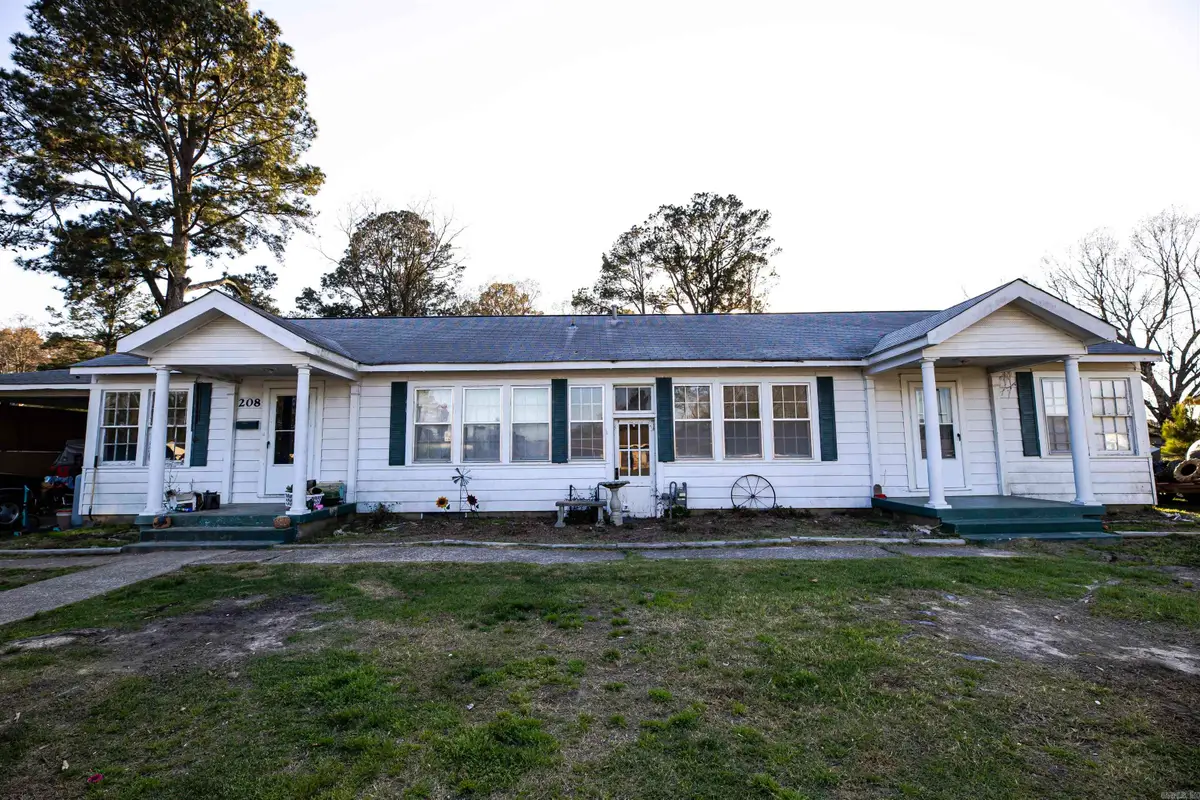 208 S Womble Ave, Camden, AR 71701 - #1