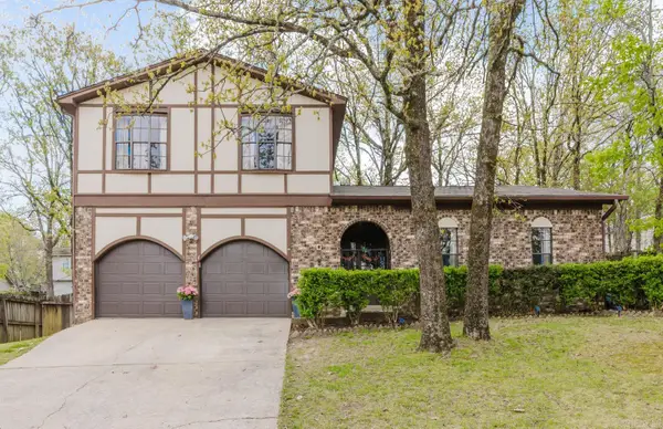 18 Shawnee Forest Cove, Little Rock, AR 72212