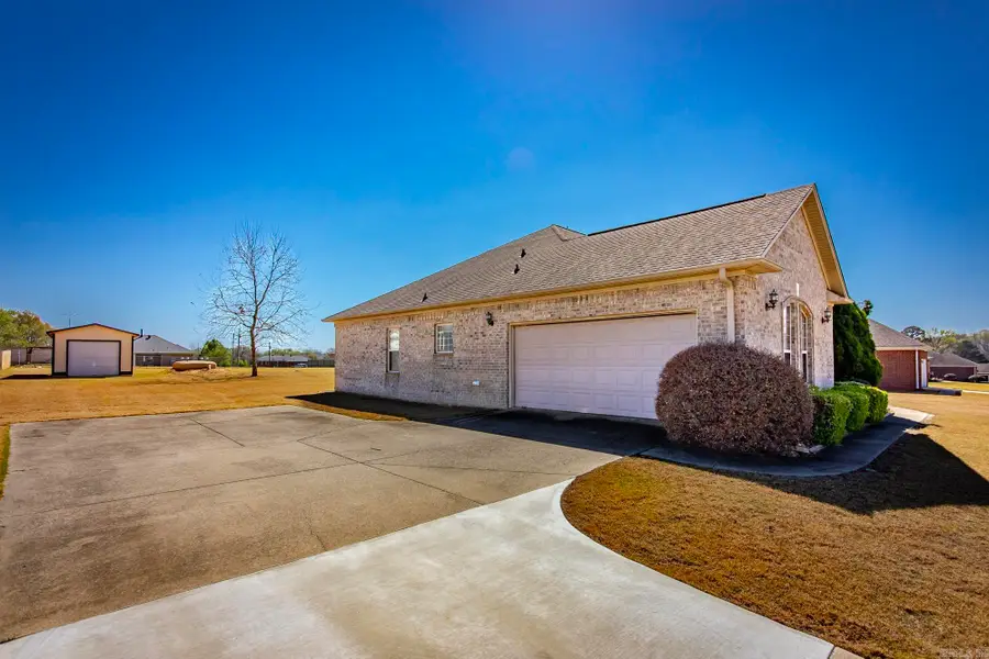 157 Booker Drive, Lonoke, AR 72086 - #3