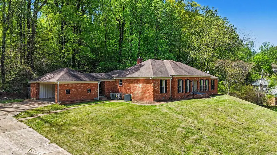 1209 Yorkshire, Helena, AR 72342 - #2