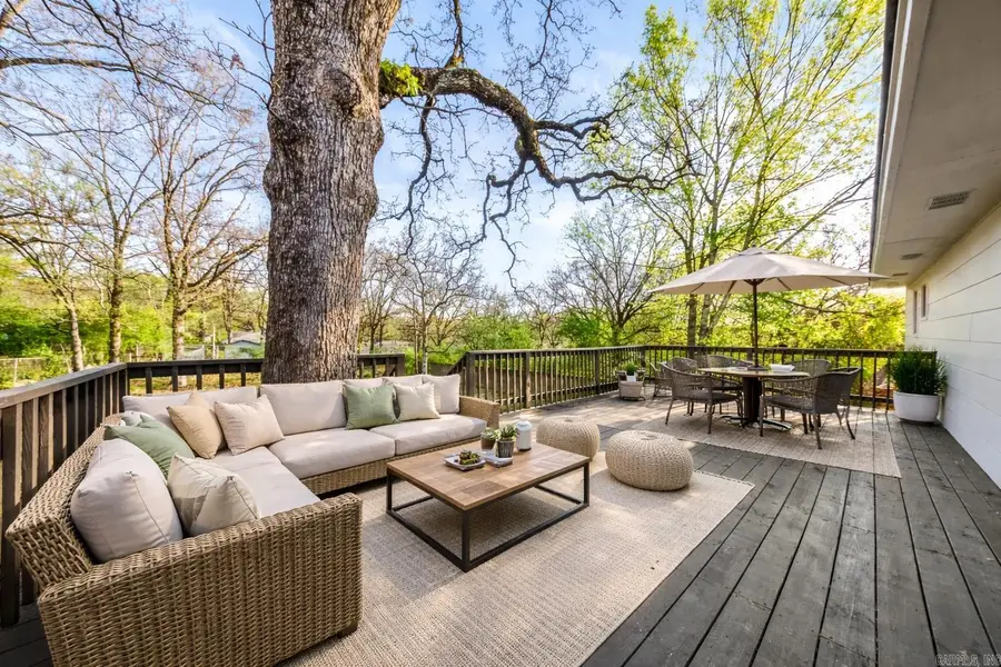 909 W 50th Street, North Little Rock, AR 72118 - #3