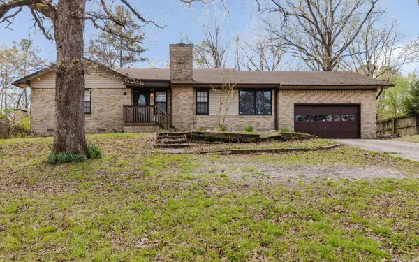 9 E Mellwood Rd, Little Rock, AR 72204