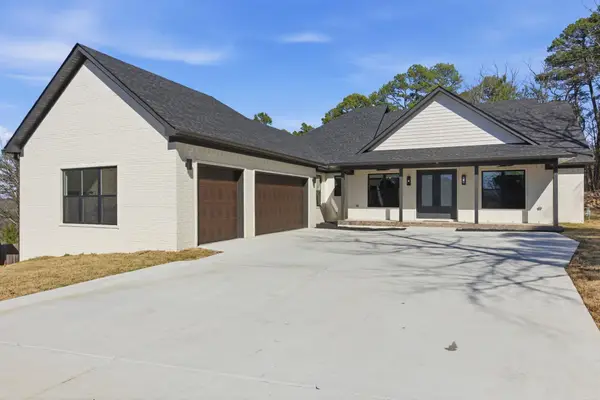 154 Majestic Circle, Maumelle, AR 72113