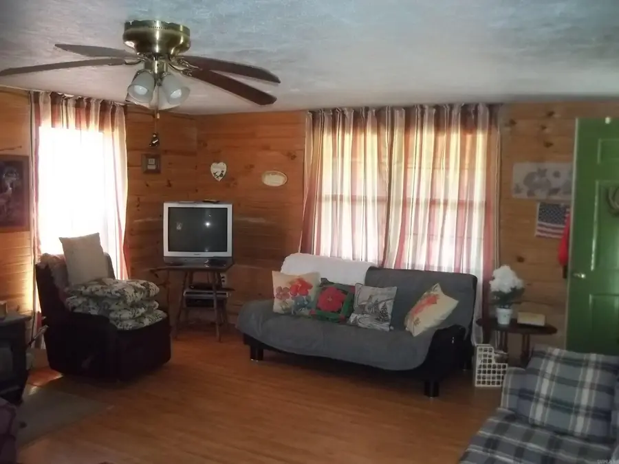 1013 Polk Road 23, Cove, AR 71937 - #3