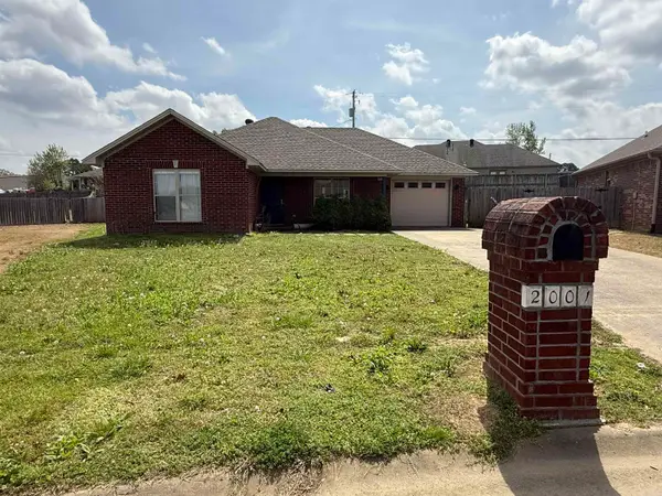 2001 Audley Bolton Drive, Searcy, AR 72143