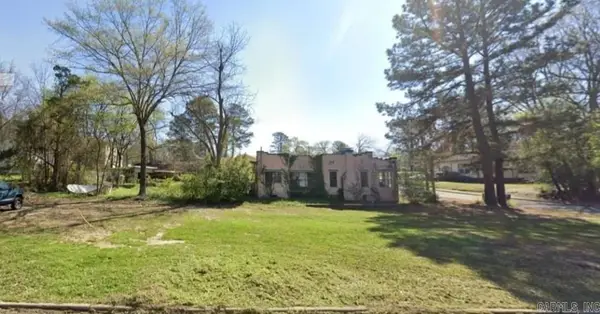 407 NW Agee Avenue, Camden, AR 71701