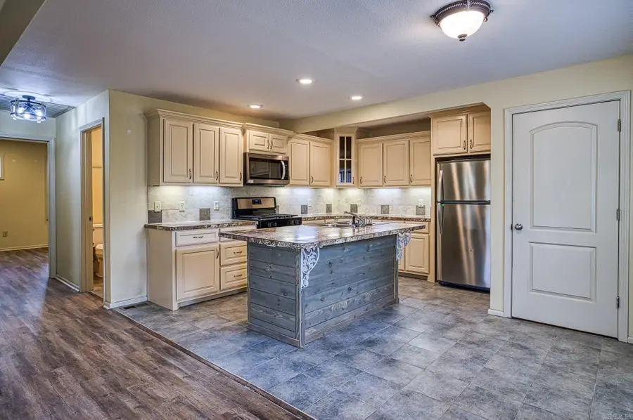 103 Bayshore Drive, Magnet Cove, AR 72104 - #2