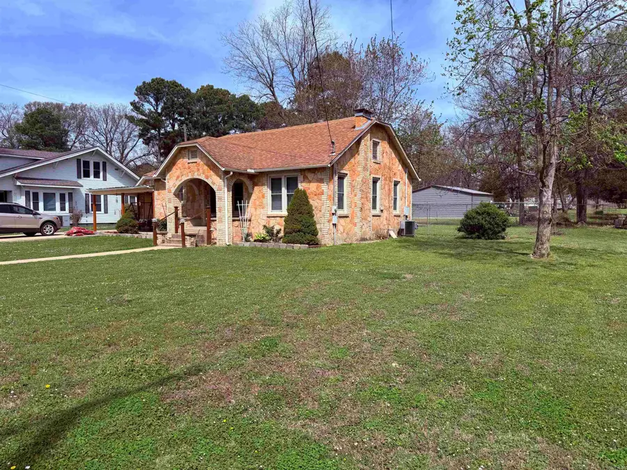 610 W 3rd Street, Rector, AR 72461 - #3