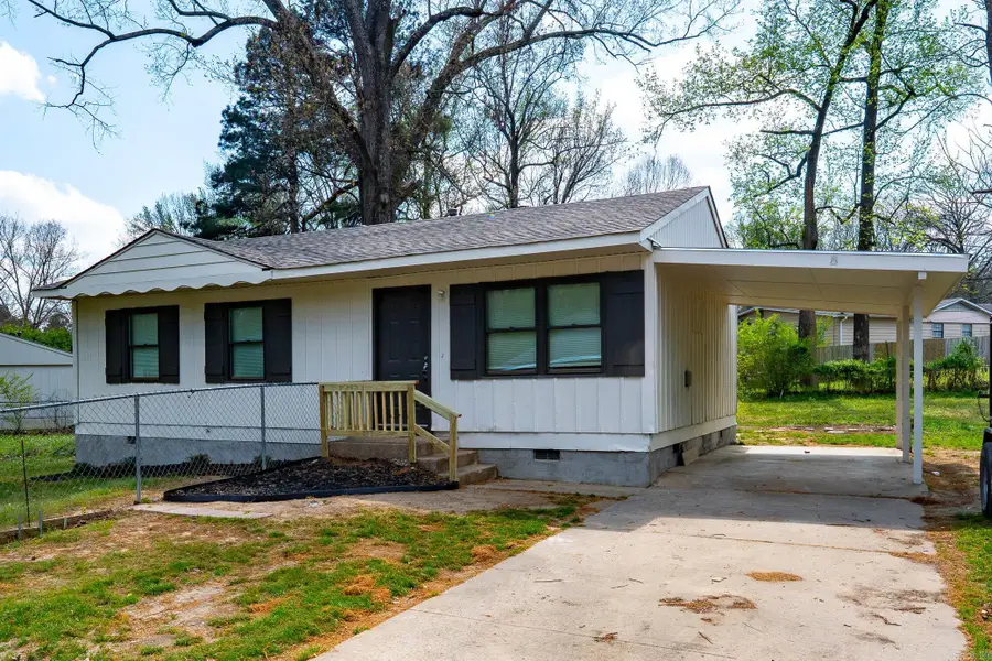 906 Edgehill, Benton, AR 72015 - #2