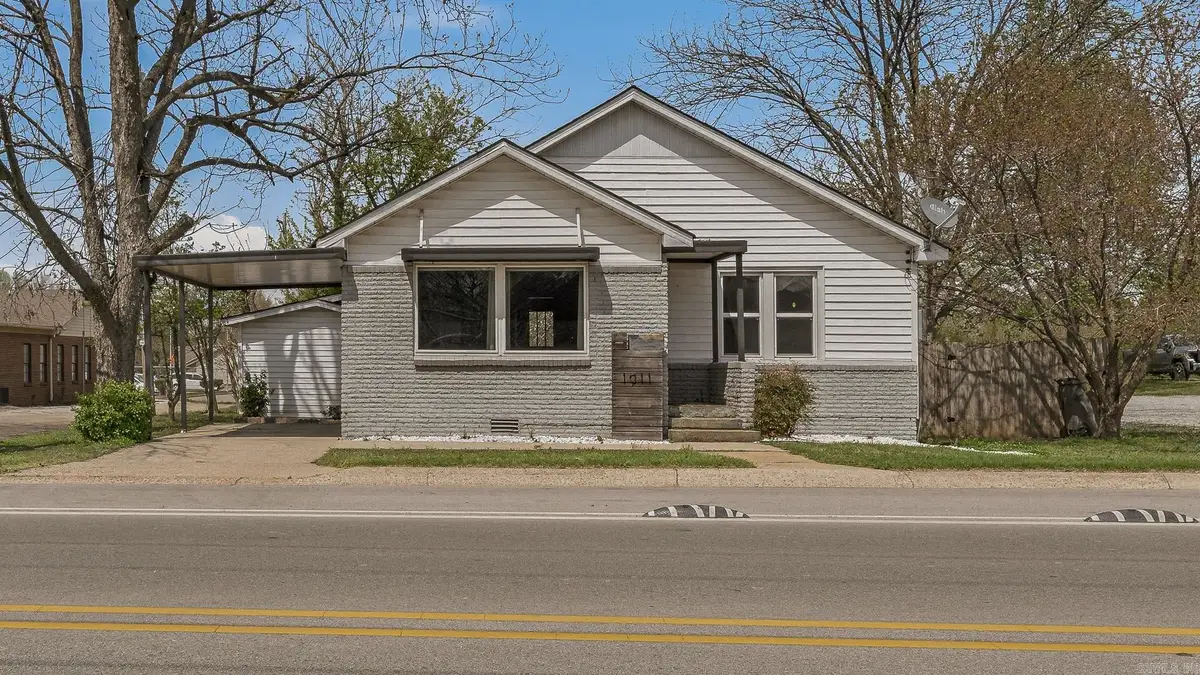 1011 W Court, Paragould, AR 72450 - #1