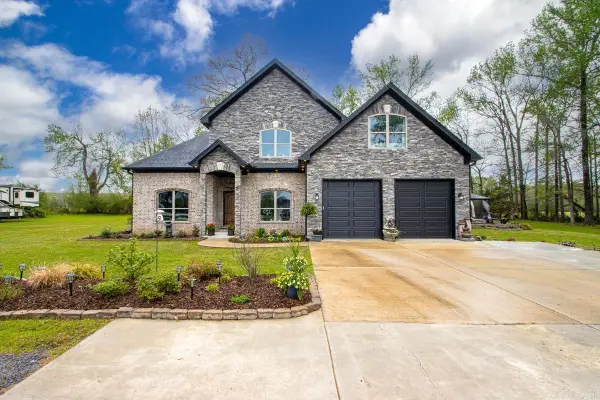 204 Annis Estates Drive, Austin, AR 72007