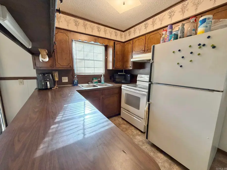 3015 Debra Street, Batesville, AR 72501 - #3