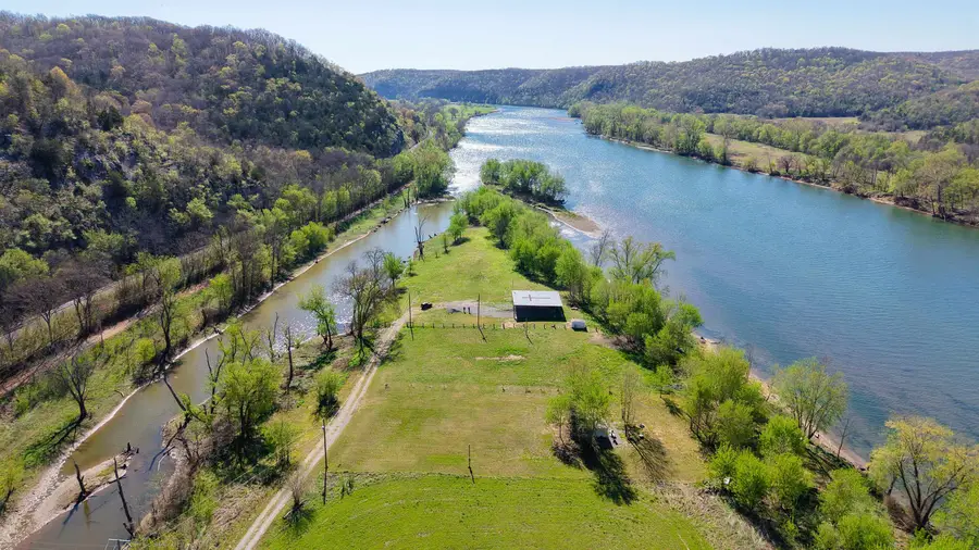 970 White River Run, Guion, AR 72540 - #2