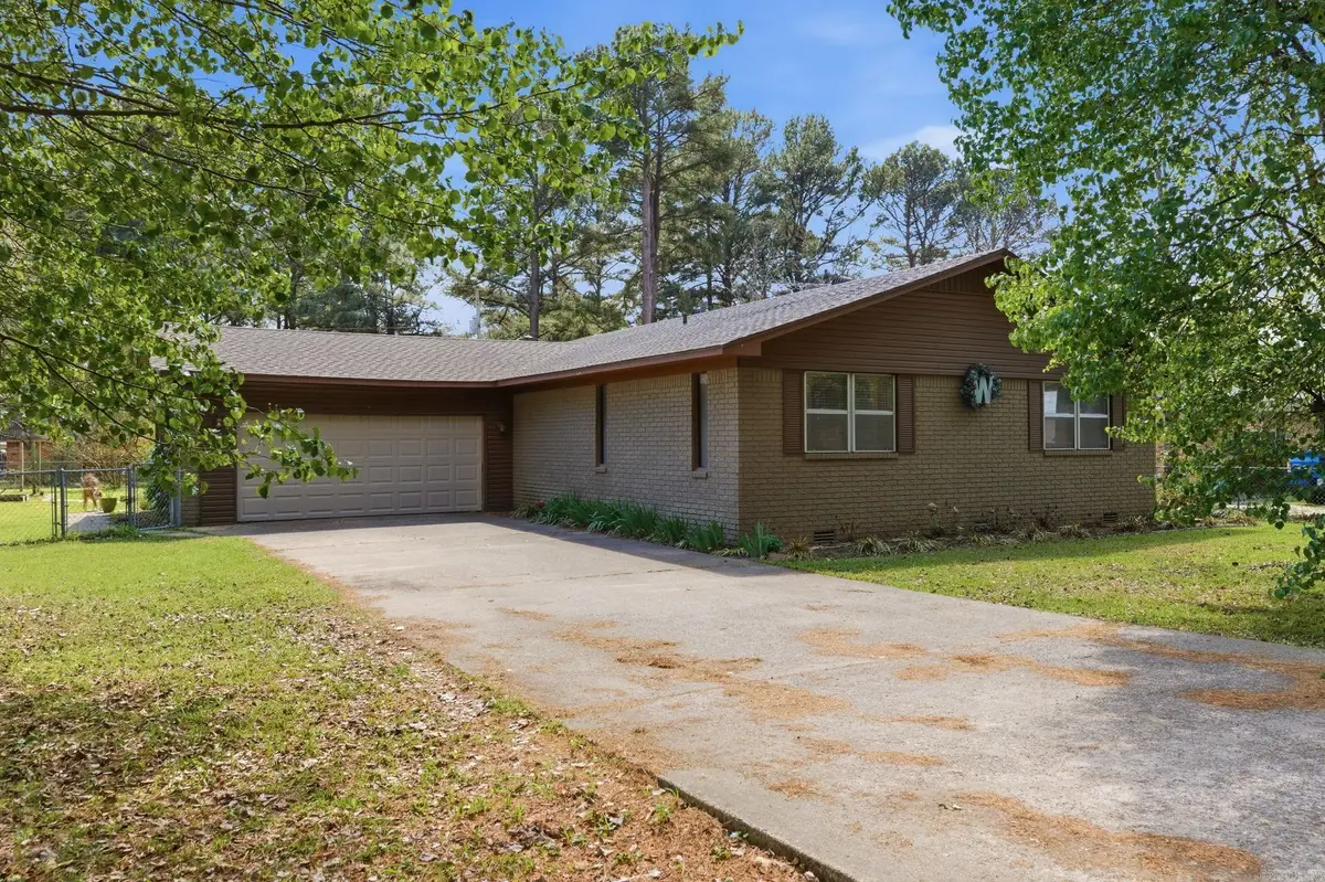 901 W Iowa St Street, Beebe, AR 72012 - #1