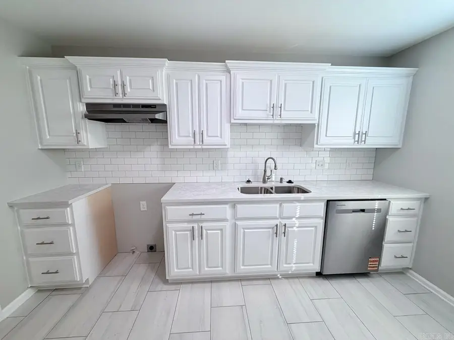 12 Purdue Circle, Little Rock, AR 72204 - #3