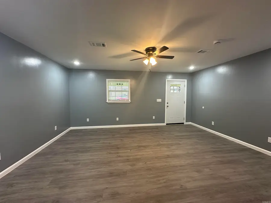 3020 S Fir Street, Pine Bluff, AR 71602 - #2