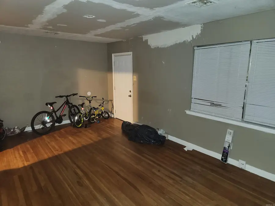 10017 Chicot Road, Little Rock, AR 72209 - #2