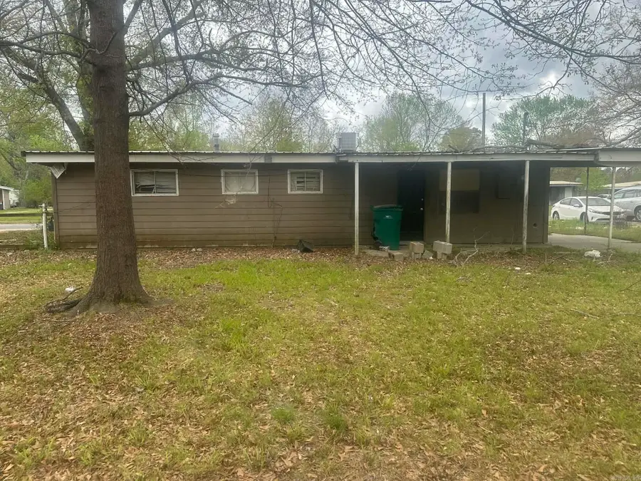 3307 Rose Street, Pine Bluff, AR 71603 - #2