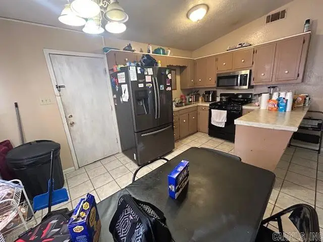 8205 N Claremont Avenue, Sherwood, AR 72120 - #3