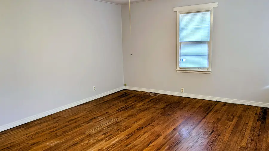 32 E Main Street, Ash Flat, AR 72513 - #2