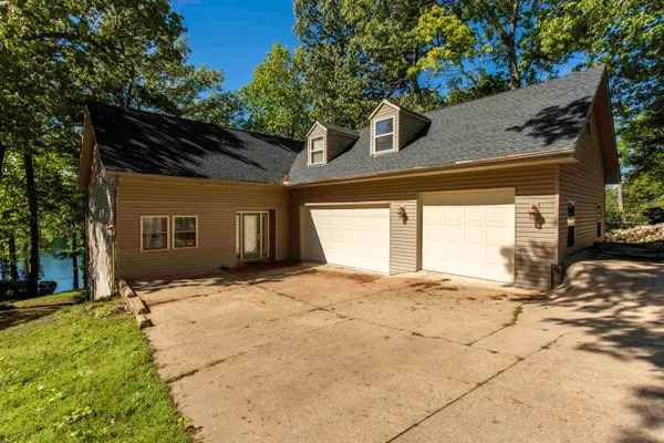 8 Winnebago Trace, Cherokee Village, AR 72529