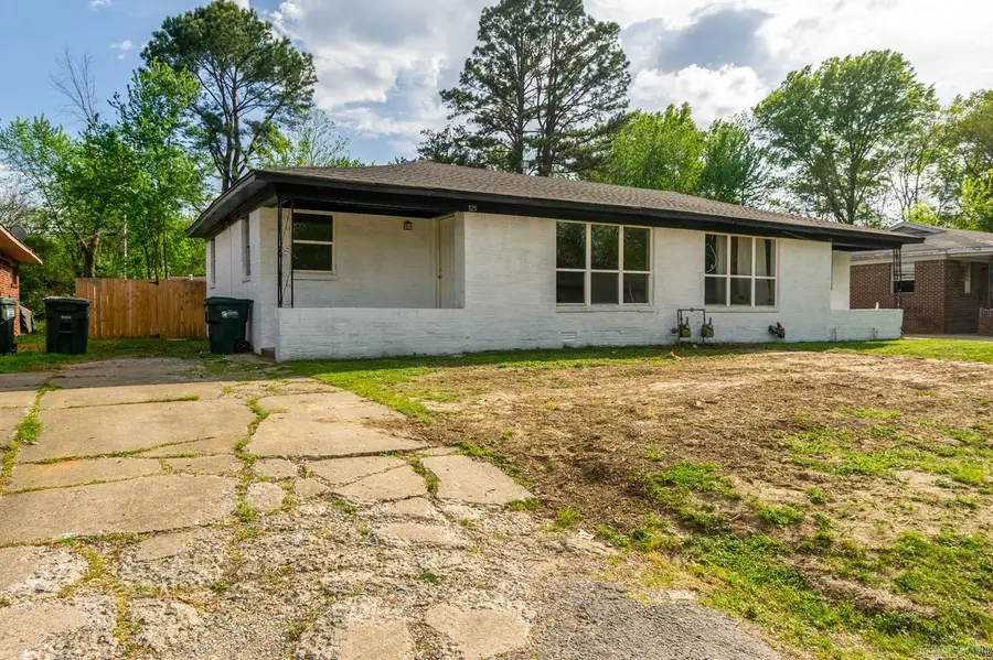 325 Hereford Street, Conway, AR 72032 - #3