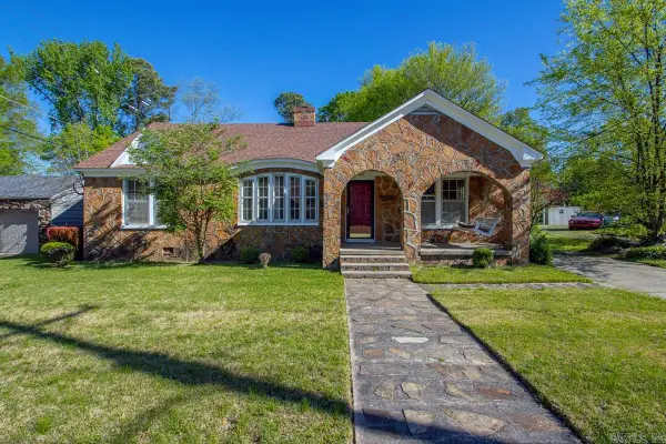 409 W H Avenue, North Little Rock, AR 72116