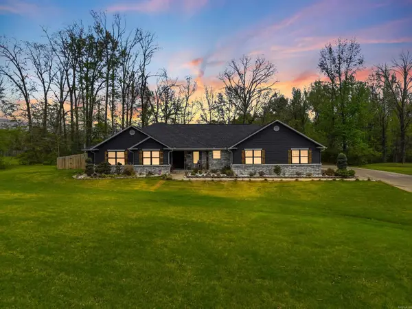 4401 Wagon Trace Cv, White Hall, AR 71602