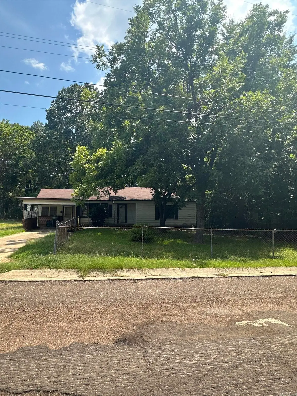 913 Calhoun, Magnolia, AR 71753 - #1