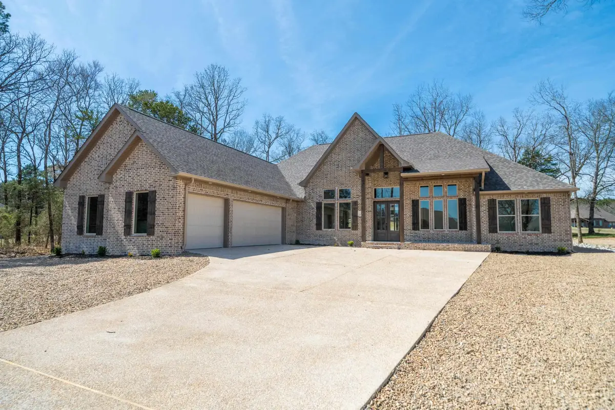 7 Linares Lane, Hot Springs Village, AR 71909 - #1