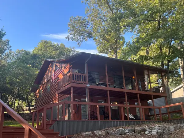 224 Robin Hood Dr, Hardy, AR 72542