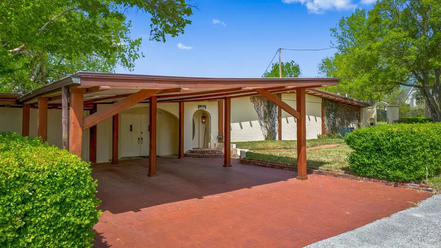 227 Harding Boulevard, Cotter, AR 72626 - #2