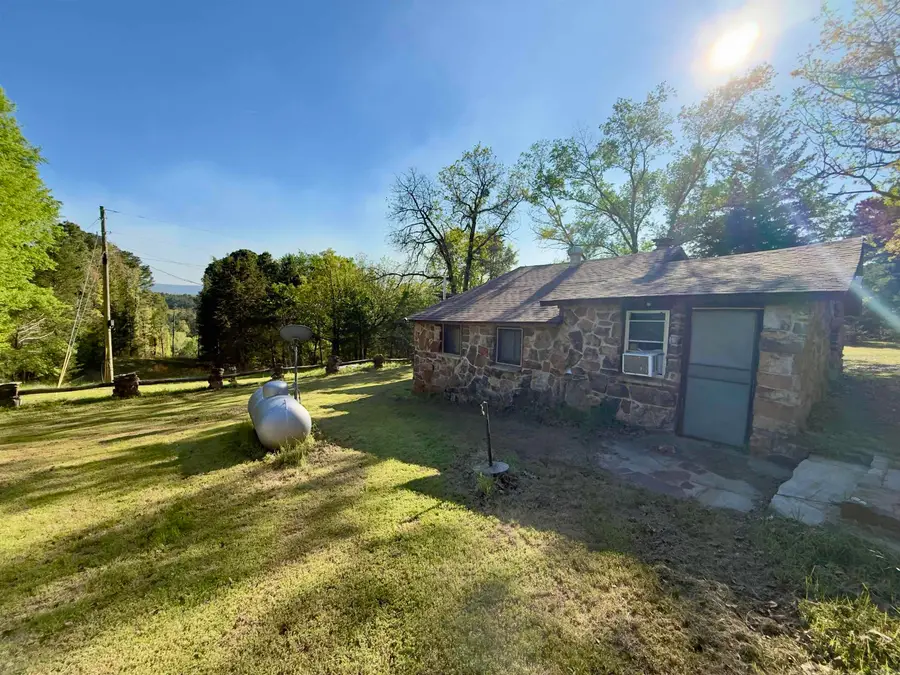 240 Dexter Ln, Subiaco, AR 72865 - #2