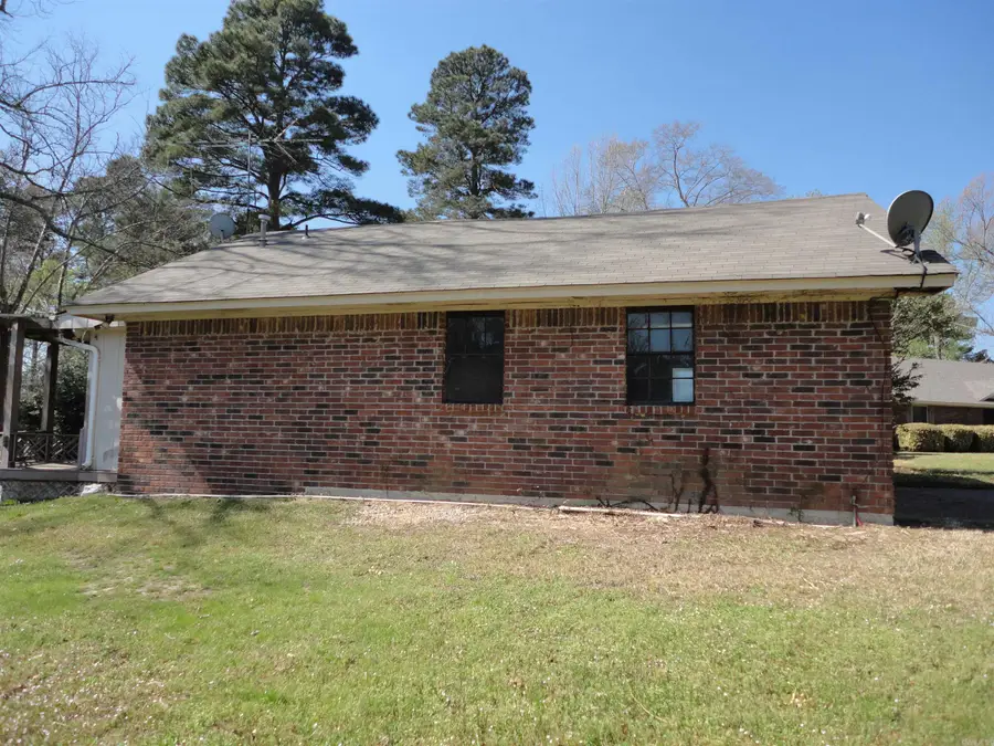 12 Regency Lane, Pine Bluff, AR 71603 - #2