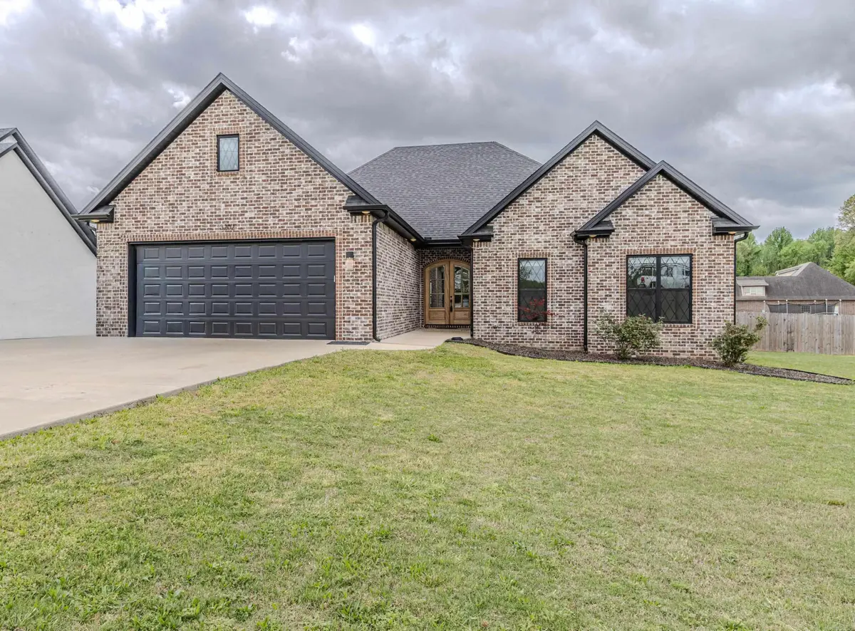 3202 Fairview Rd., Paragould, AR 72450 - #1