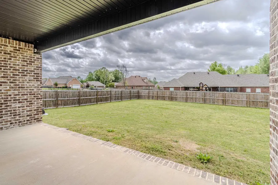 3202 Fairview Rd., Paragould, AR 72450 - #2