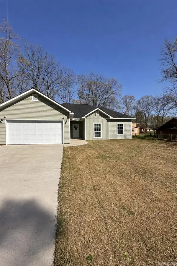907 West Street, White Hall, AR 71602