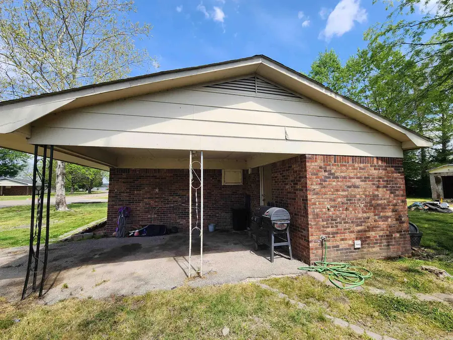 306 Pine Street, Keiser, AR 72351 - #3