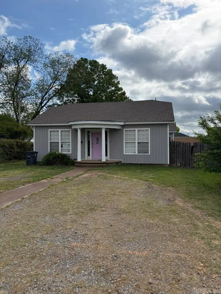 402 N Grand, Searcy, AR 72143 - #2