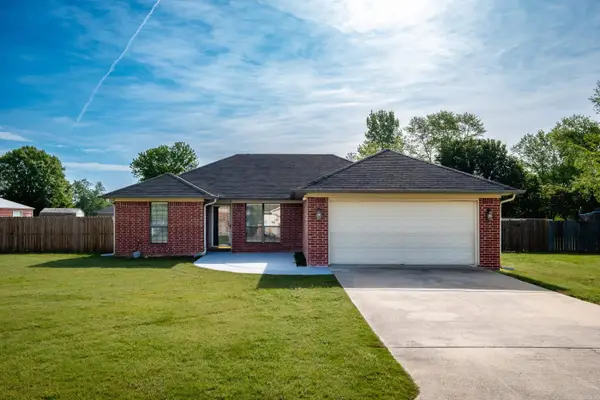 9 Hummingbird Drive, Vilonia, AR 72173