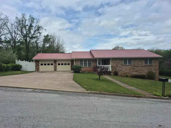 1001 W Washington, Harrison, AR 72601