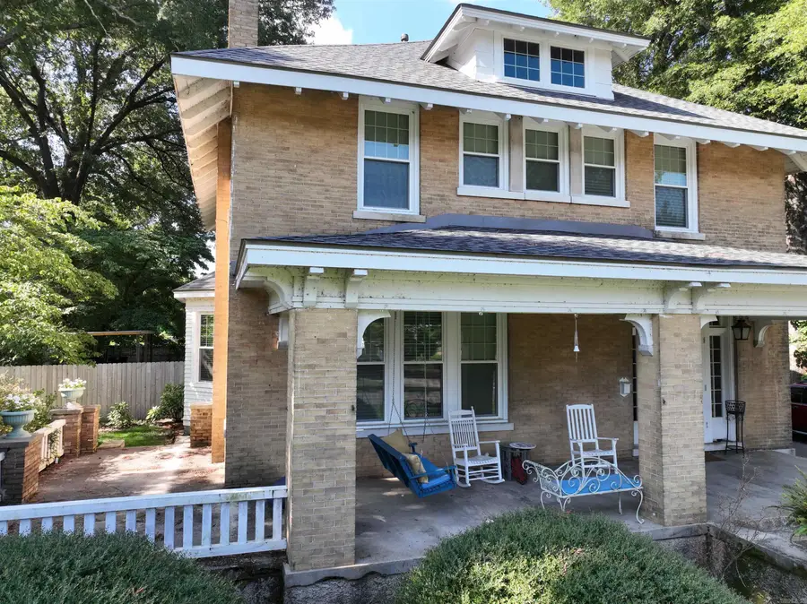 813 Hamilton Ave E, Wynne, AR 72396 - #3