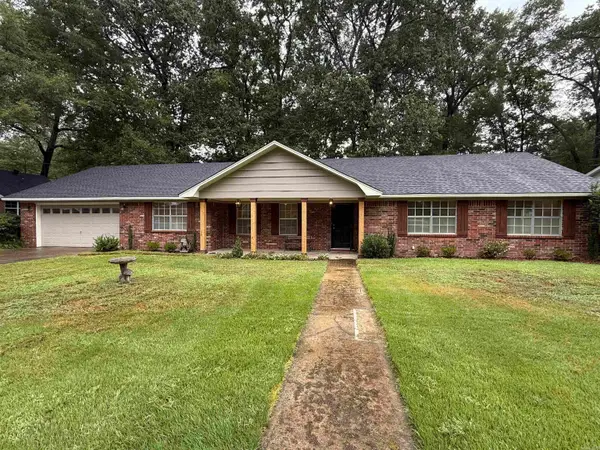 204 Indian Trl, Searcy, AR 72143
