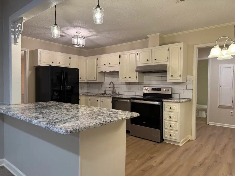 204 Indian Trl, Searcy, AR 72143 - #3