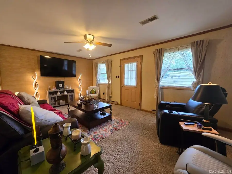 323 Clifton Dr, Wynne, AR 72396 - #3