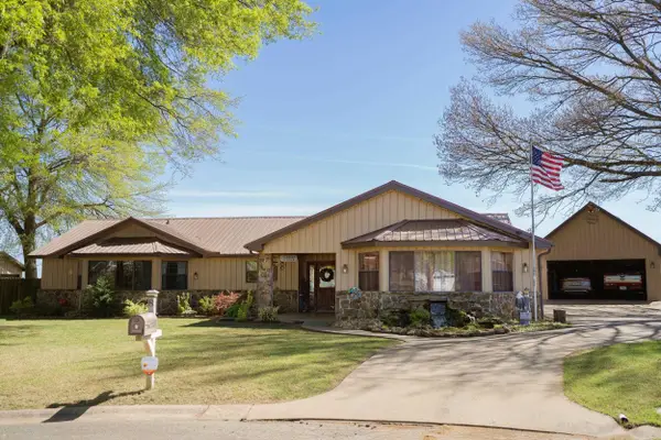 8 Franklin Circle, Searcy, AR 72143