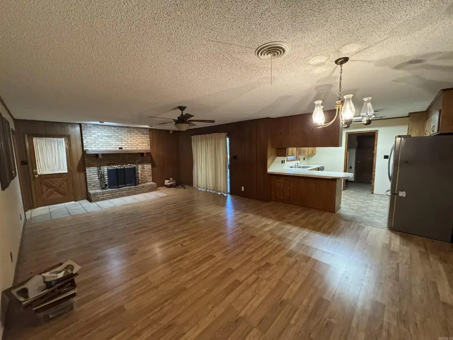 216 W 14th St, Smackover, AR 71762 - #3