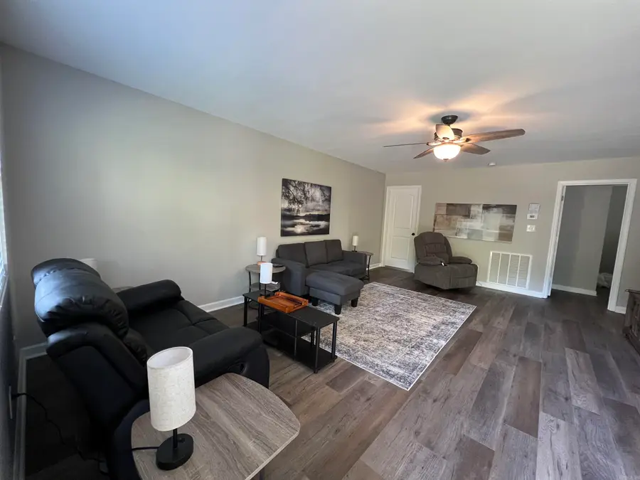 1304 Gray Street, Benton, AR 72015 - #3
