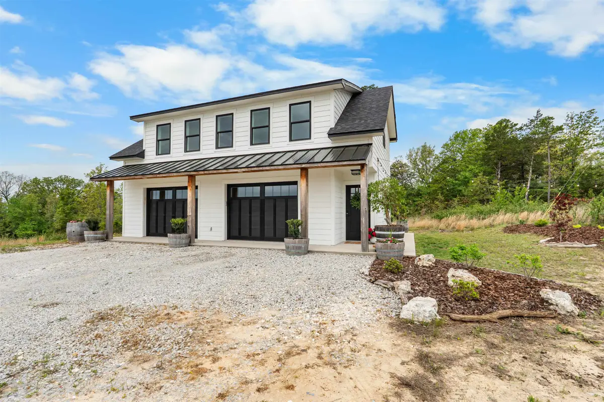 1881 E Ar 56 Hwy, Violet Hill, AR 72584 - #1